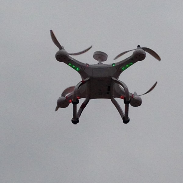 El dron Cheerson CX-20 en el aire